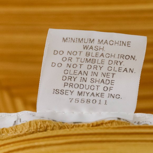 Issey Miyake Pleats Please Single Tan Button Jacket - Picture 9 of 9